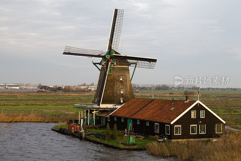 “德·佐克尔”油坊在Zaanse Schans